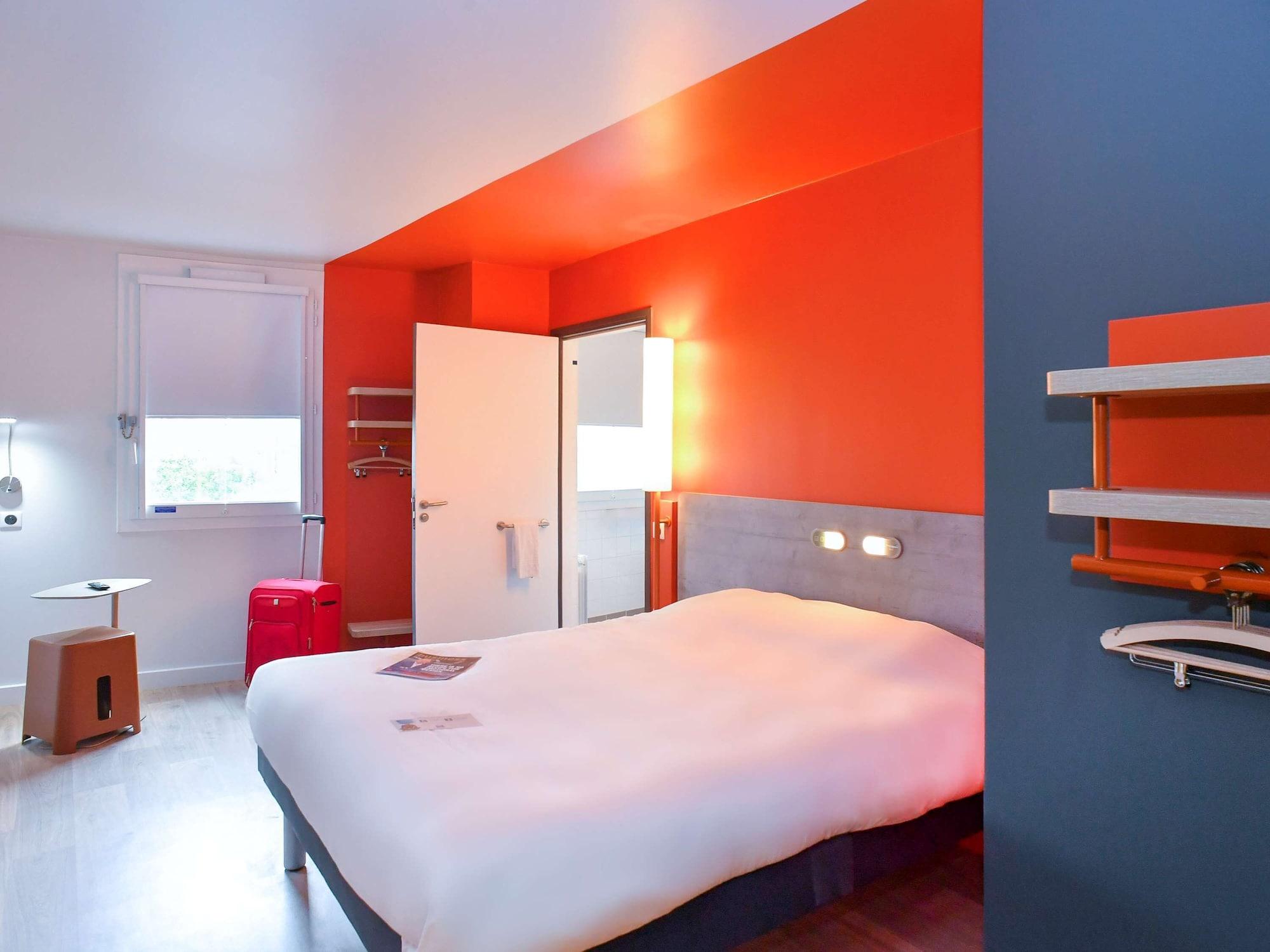 Ibis Budget Saint Lo Exterior photo