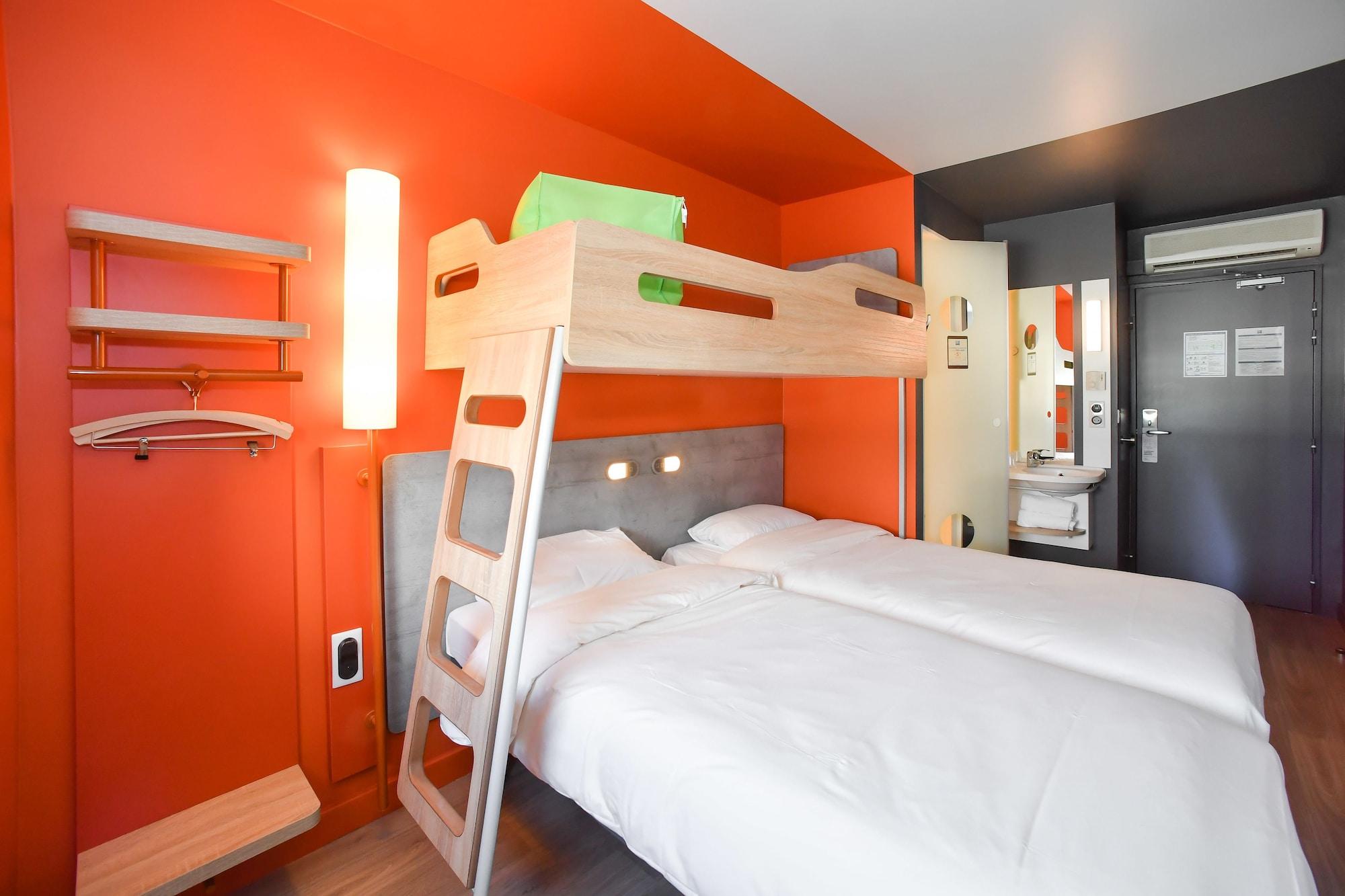 Ibis Budget Saint Lo Exterior photo